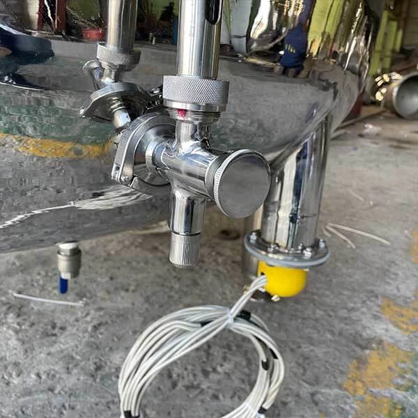 Electric heating mixing tank with VSD